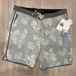 Vuori Cruise Board Shorts Men Size 36 Gray Abstract Athleisure Swim Preowned $74